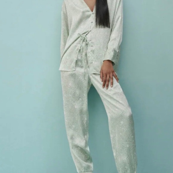 Zara Tops - zara two piece set